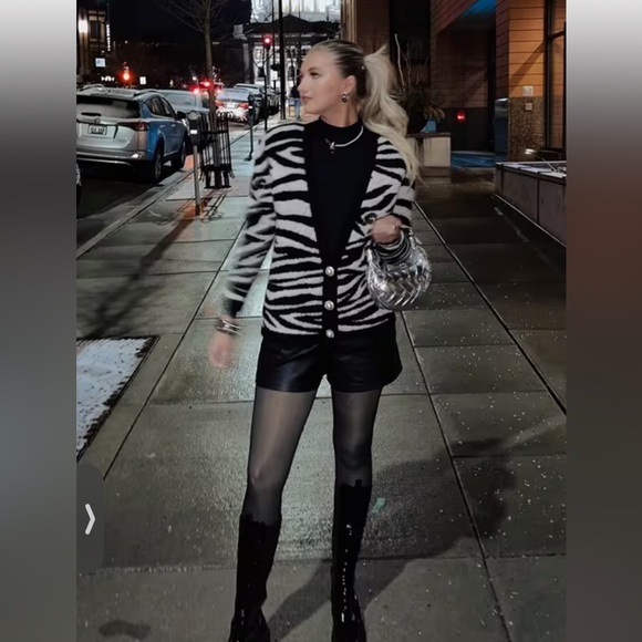 Ronny Kobo Collection Black and White Zebra Teddy Jacket - Picture 5 of 13